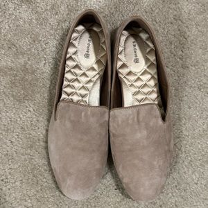 Birdies Starling Flats in Latte Suede